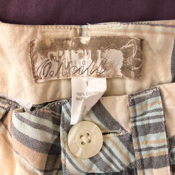 O’Neill shorts in size 1 - Picture 2 of 7